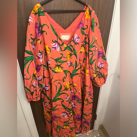 Anthropologie Dresses & Skirts - Anthropologie Long Sleeve V-neck Dress in size L